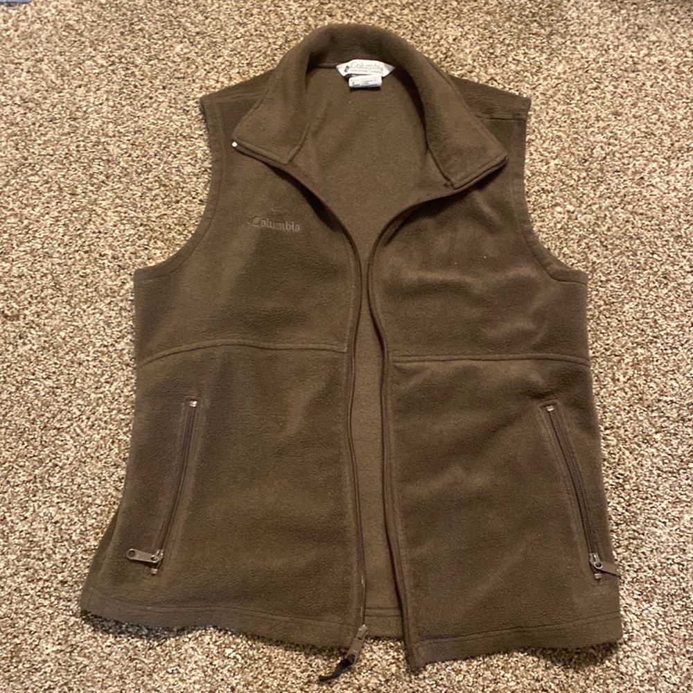 Columbia vest